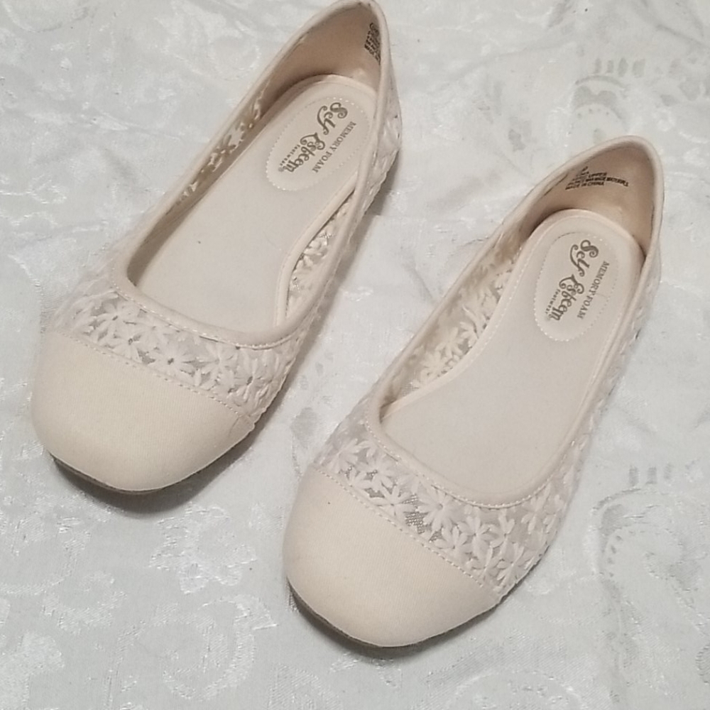 Cream lace flats